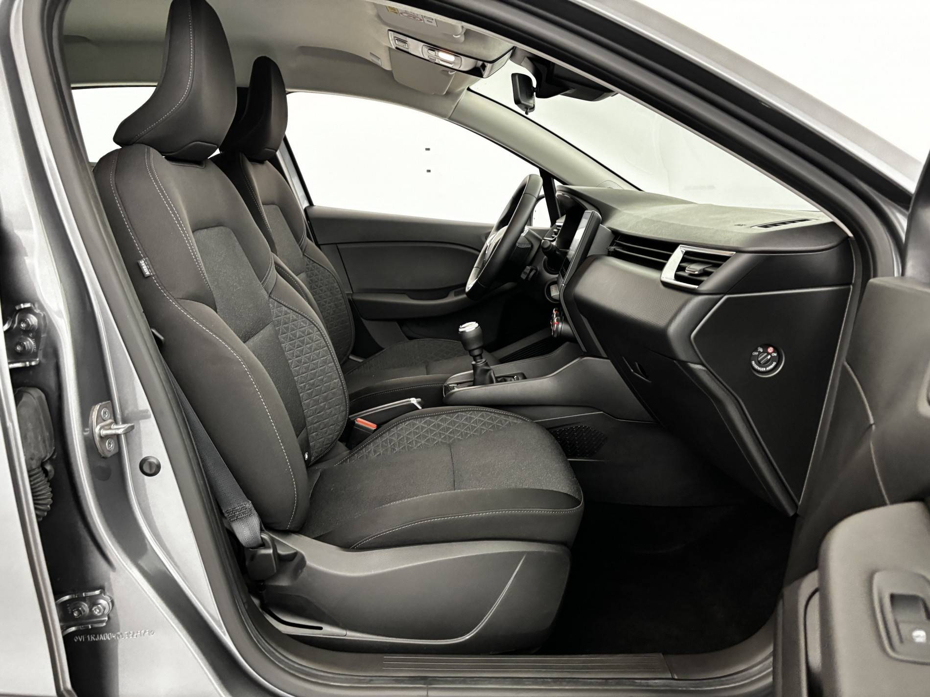 Vente en ligne Renault Clio 5 Clio TCe 90 au prix de 15 990 €