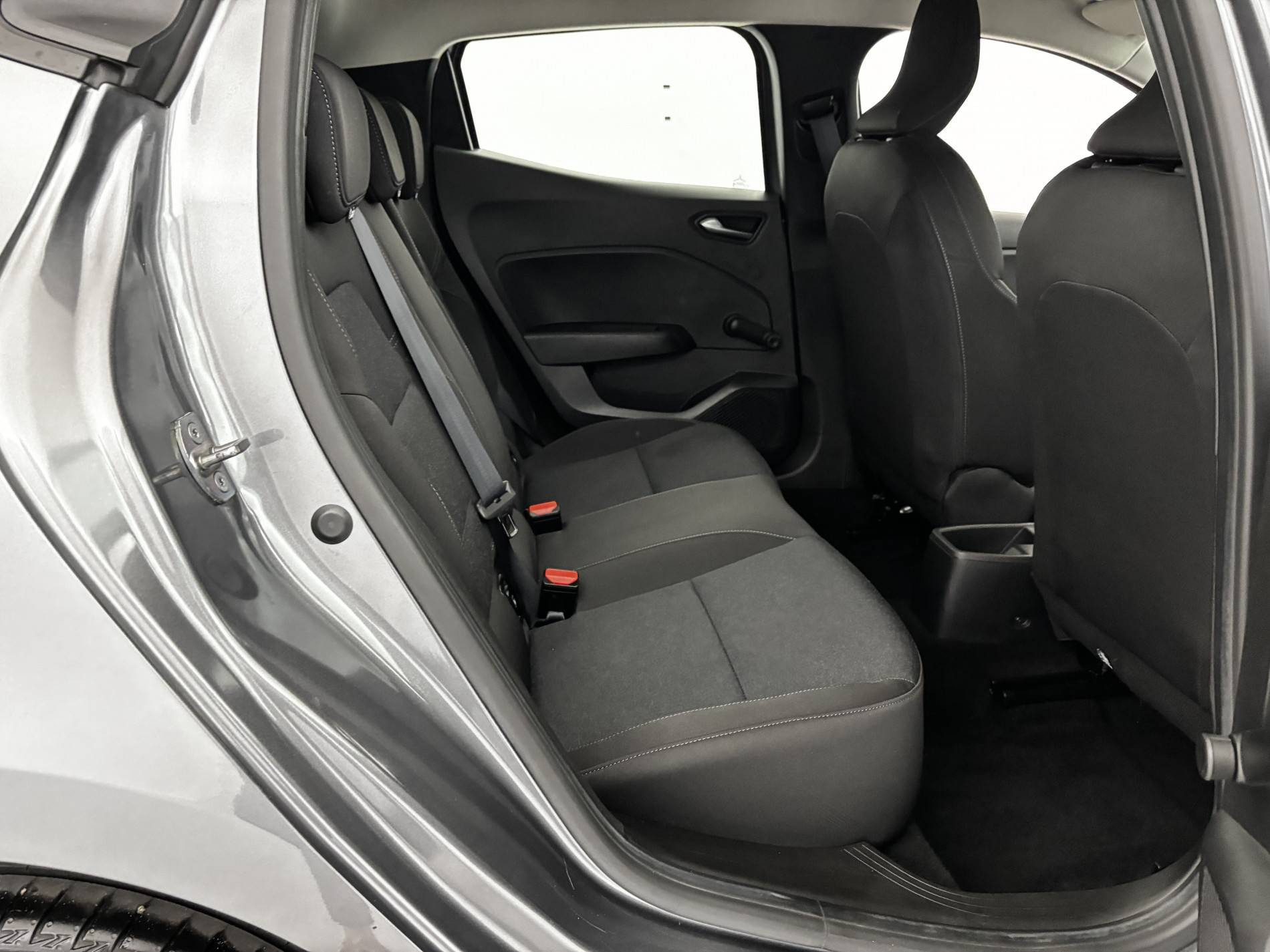 Vente en ligne Renault Clio 5 Clio TCe 90 au prix de 15 990 €