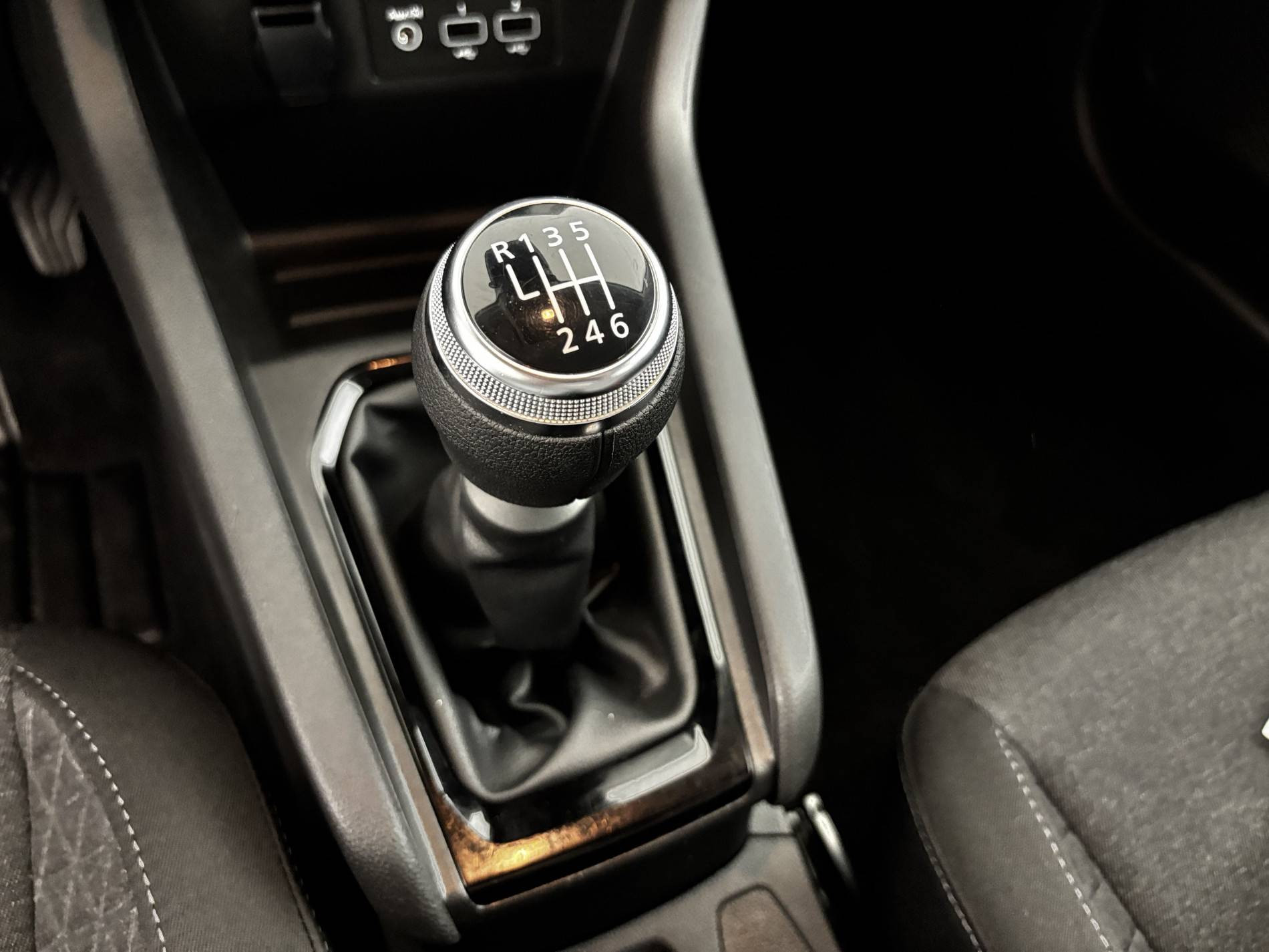 Vente en ligne Renault Clio 5 Clio TCe 90 au prix de 15 990 €