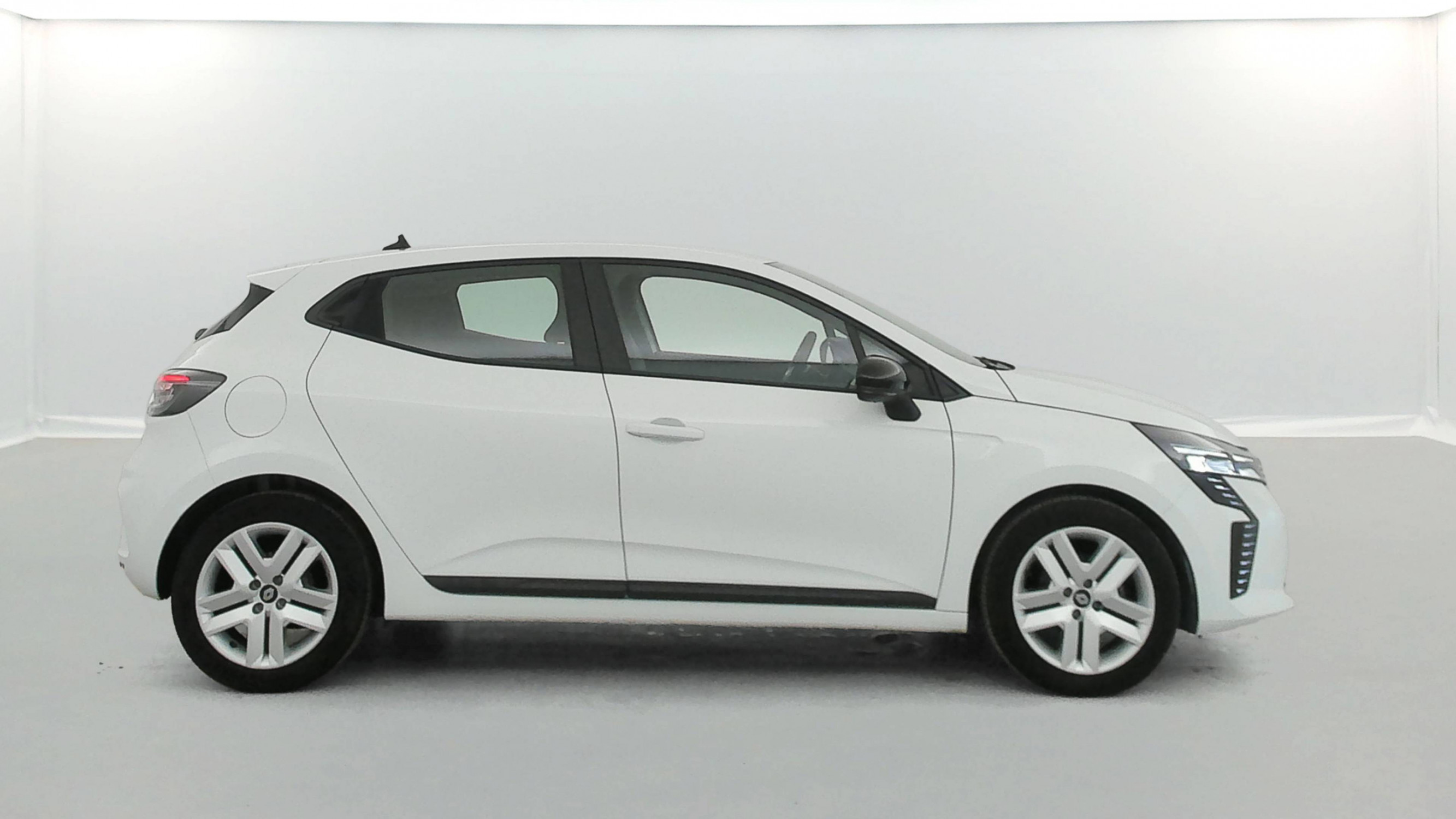 Vente en ligne Renault Clio 5 Clio SCe 65 au prix de 14 490 €