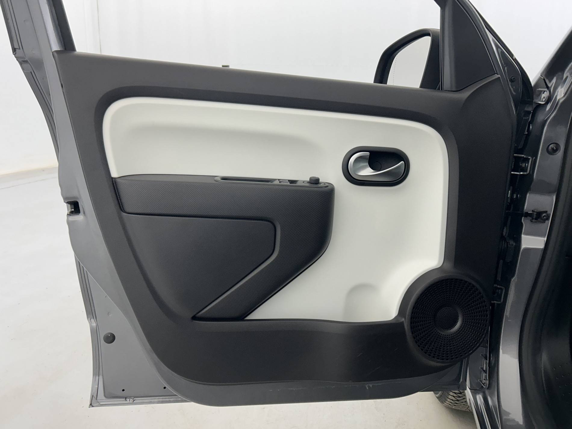 Vente en ligne Renault Twingo Electrique Twingo III E-Tech au prix de 11 690 €