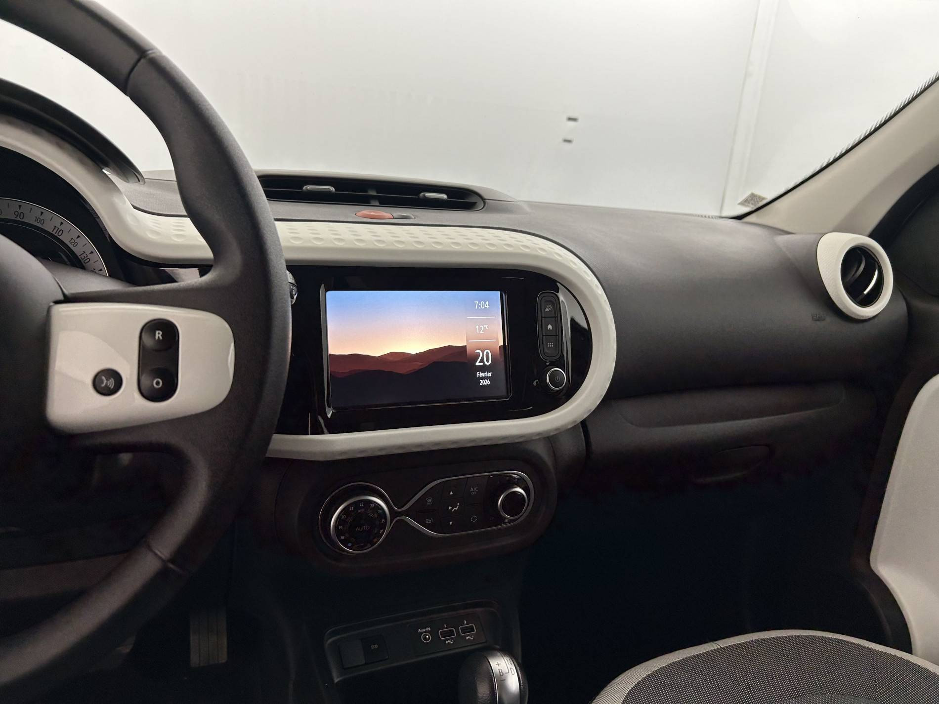 Vente en ligne Renault Twingo Electrique Twingo III E-Tech au prix de 11 690 €