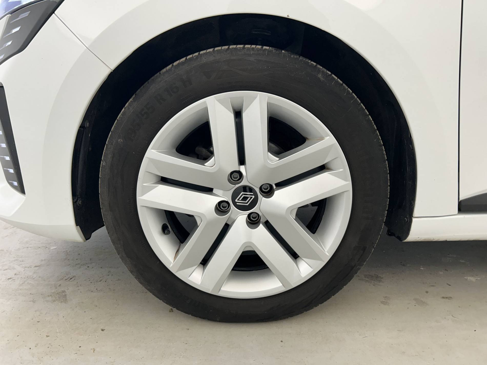 Vente en ligne Renault Clio 5 Clio SCe 65 au prix de 14 490 €