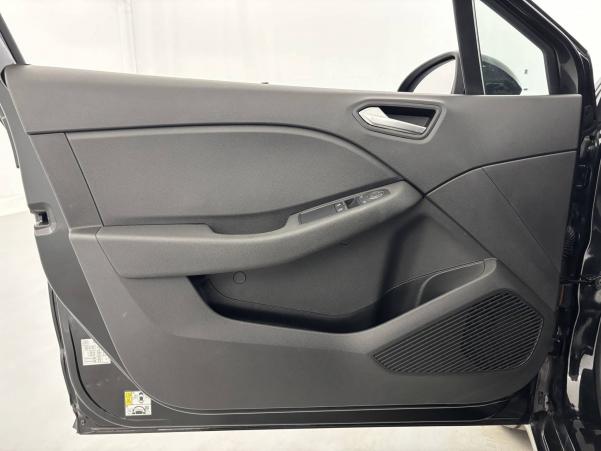 Vente en ligne Renault Clio 5 Clio TCe 90 au prix de 15 990 €