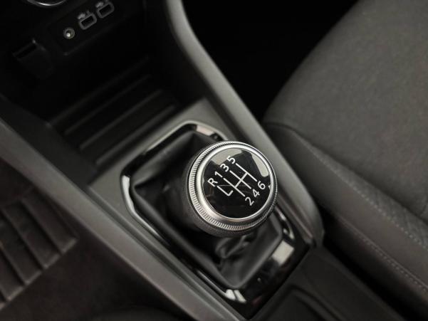 Vente en ligne Renault Clio 5 Clio TCe 90 au prix de 15 990 €