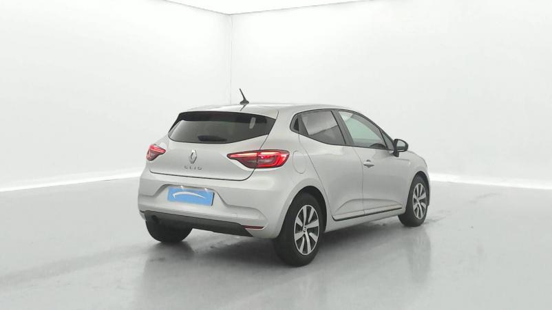 Vente en ligne Renault Clio 5 Clio Blue dCi 100 au prix de 17 490 €