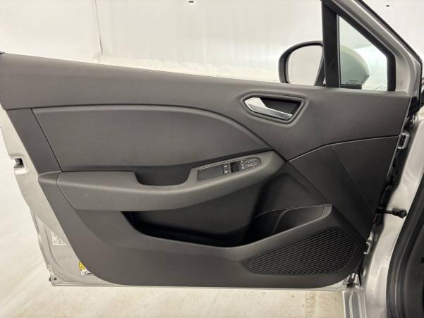 Vente en ligne Renault Clio 5 Clio TCe 90 au prix de 13 890 €