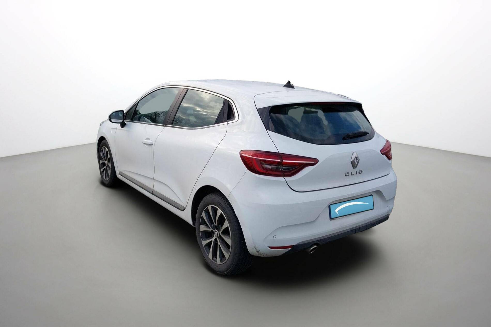 Vente en ligne Renault Clio 5 Clio TCe 90 - 21N au prix de 15 490 €