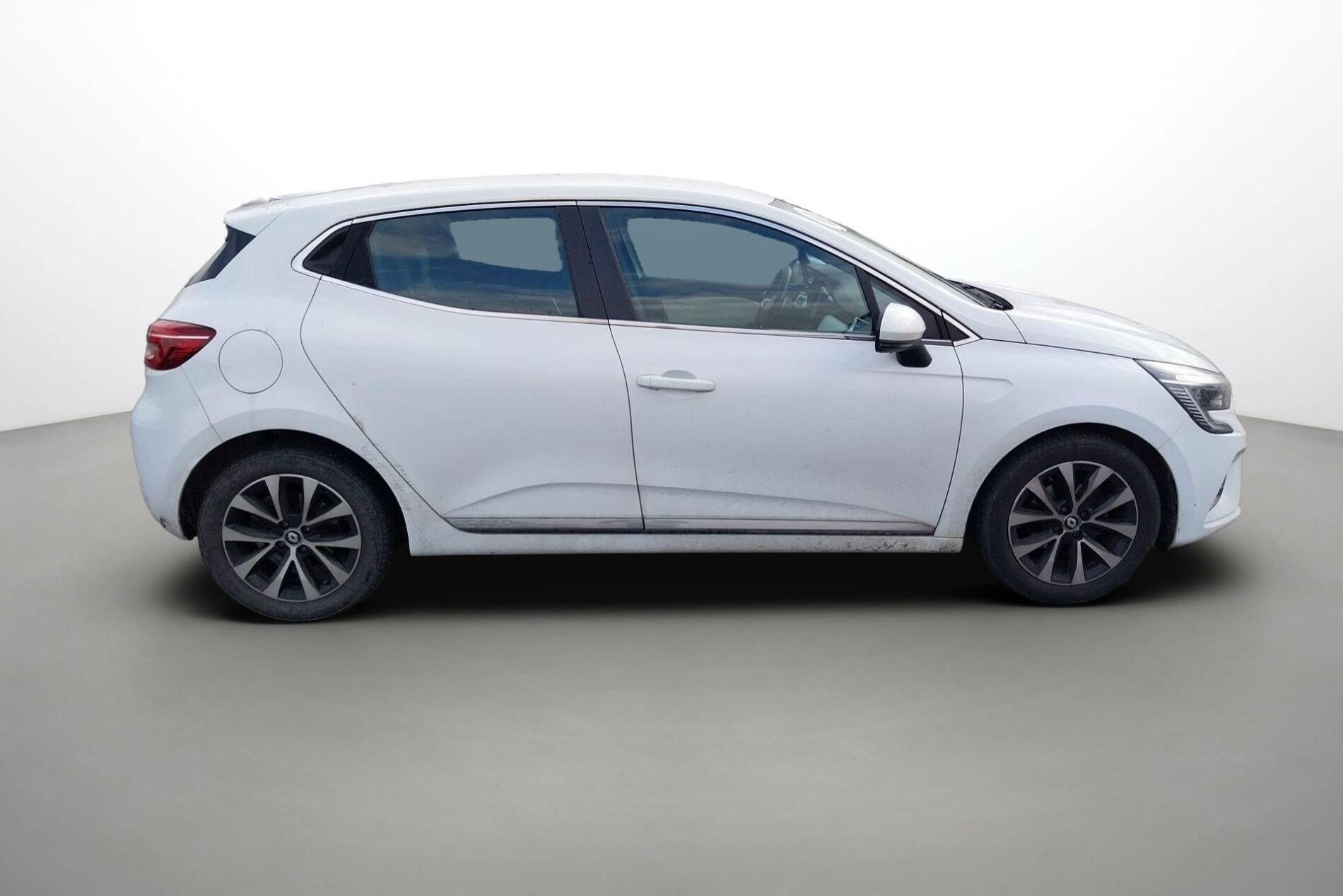 Vente en ligne Renault Clio 5 Clio TCe 90 - 21N au prix de 15 490 €