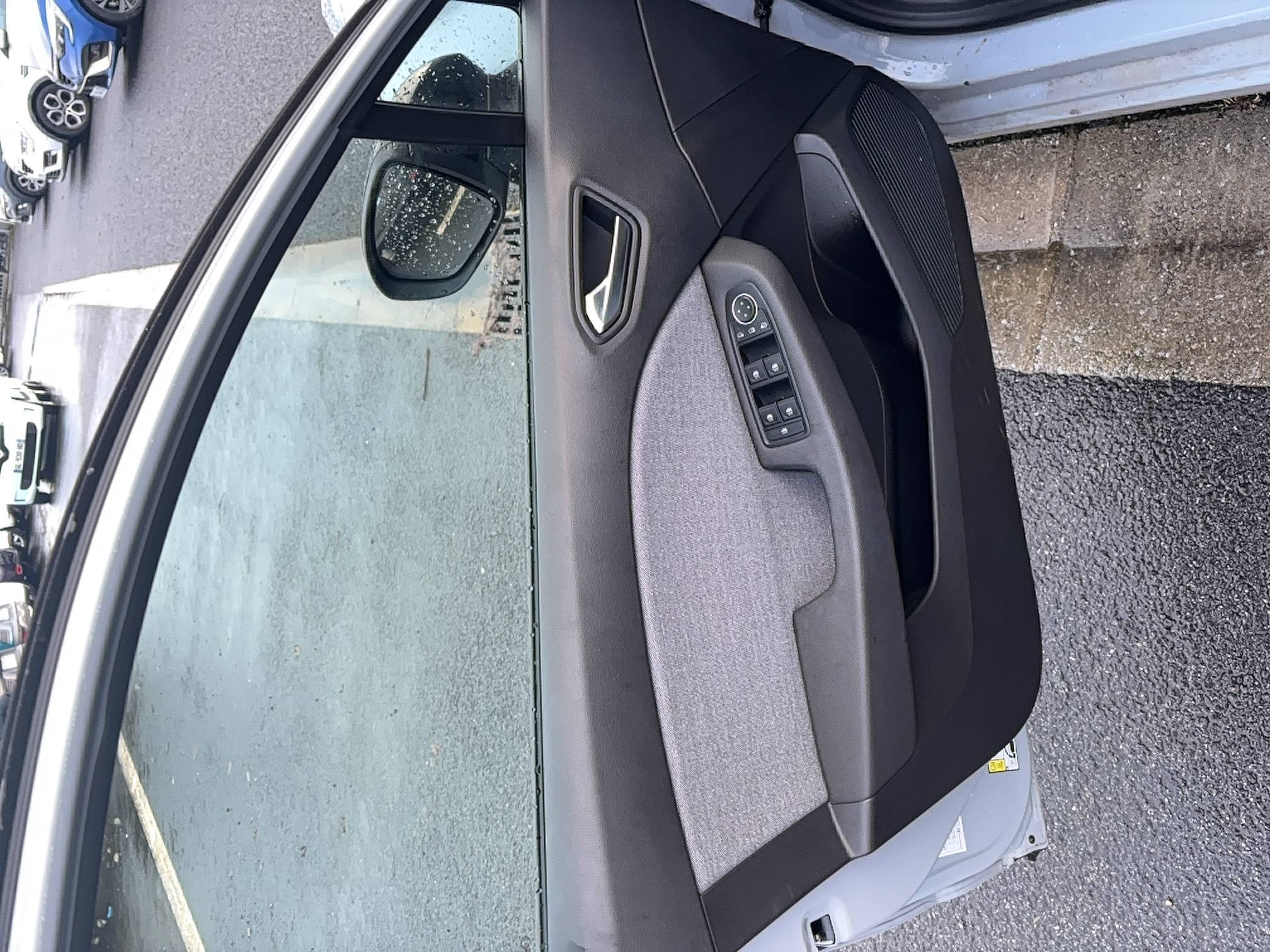 Vente en ligne Renault Clio 5 Clio E-Tech full hybrid 145 au prix de 21 990 €