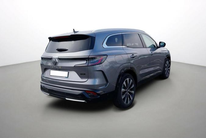 Vente en ligne Renault Nouveau Espace Espace E-Tech hybrid 200 au prix de 40 990 €