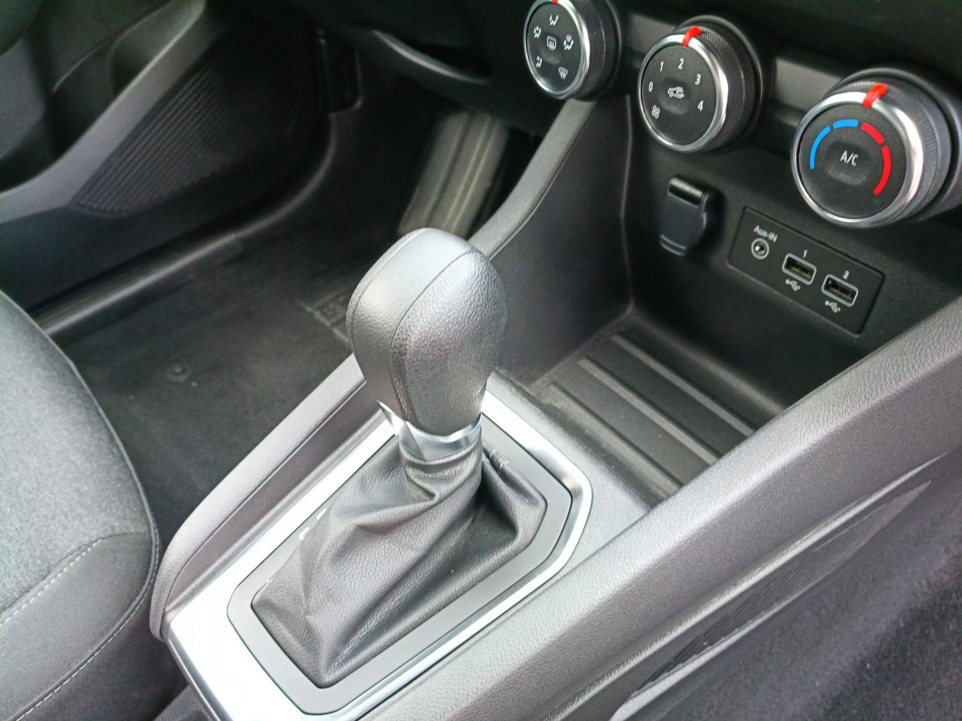 Vente en ligne Renault Clio 5 Clio TCe 90 X-Tronic au prix de 15 390 €