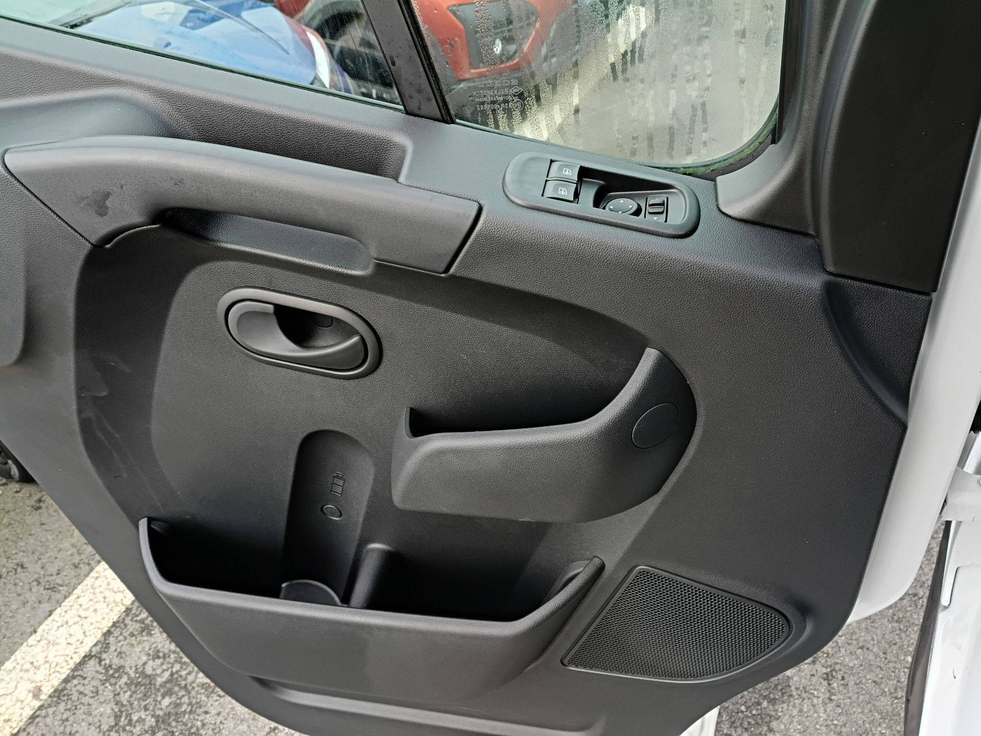 Vente en ligne Renault Master 3 Châssis Cabine MASTER PHC F3500 L3H1 ENERGY DCI 145 POUR TRANSF au prix de 20 990 €