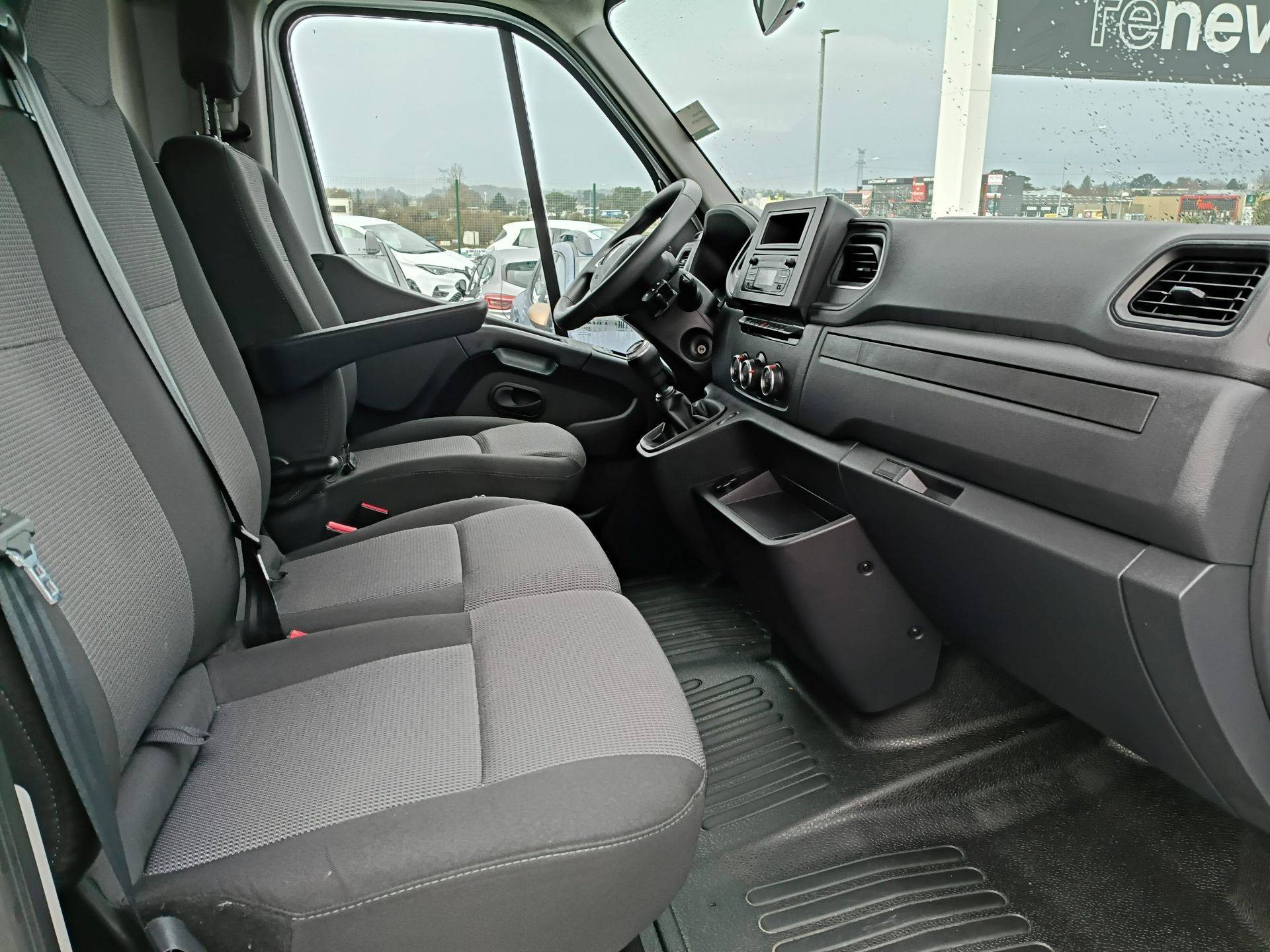 Vente en ligne Renault Master 3 Châssis Cabine MASTER PHC F3500 L3H1 ENERGY DCI 145 POUR TRANSF au prix de 20 990 €