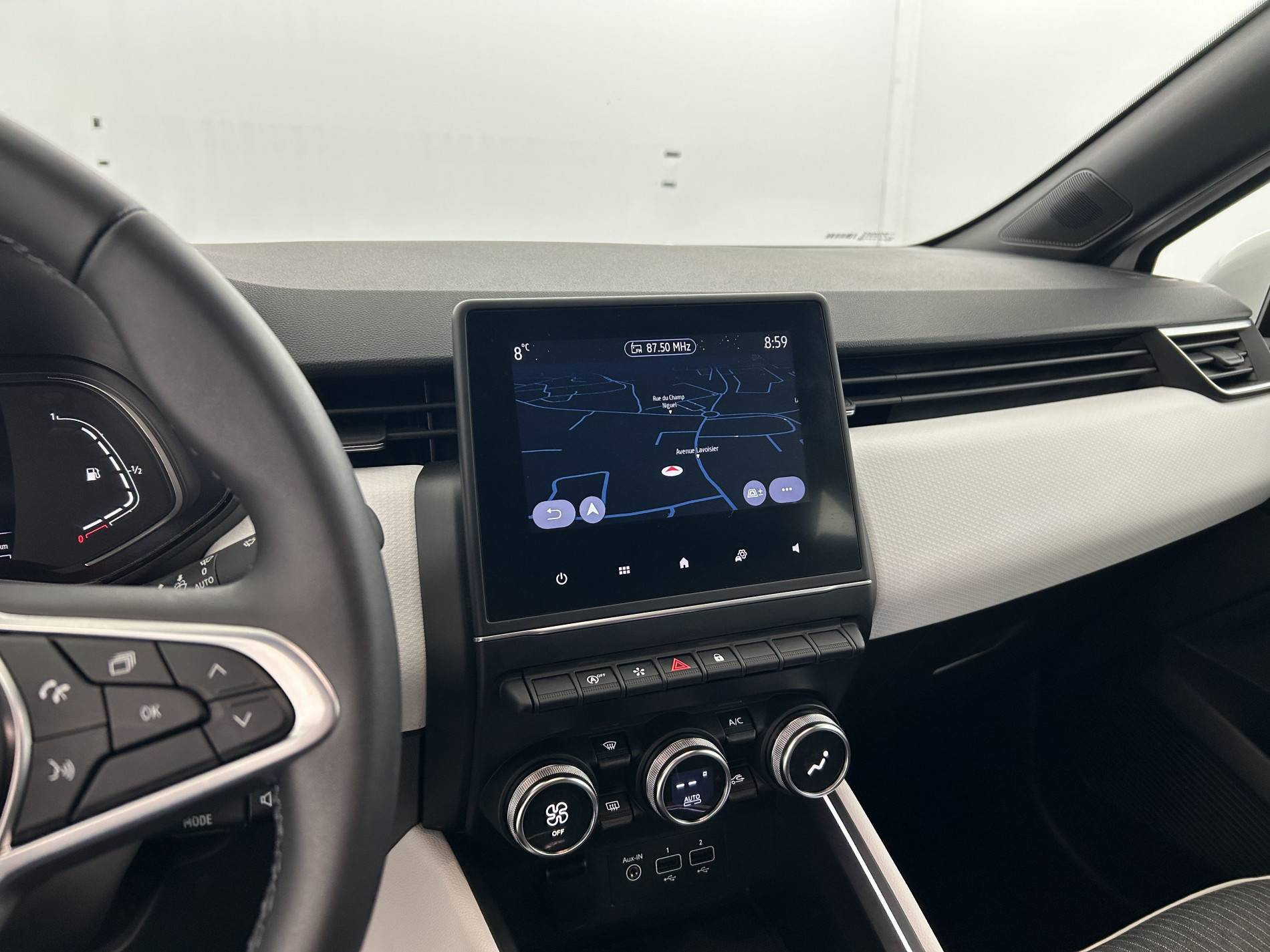 Vente en ligne Renault Clio 5 Clio TCe 90 - 21N au prix de 15 990 €