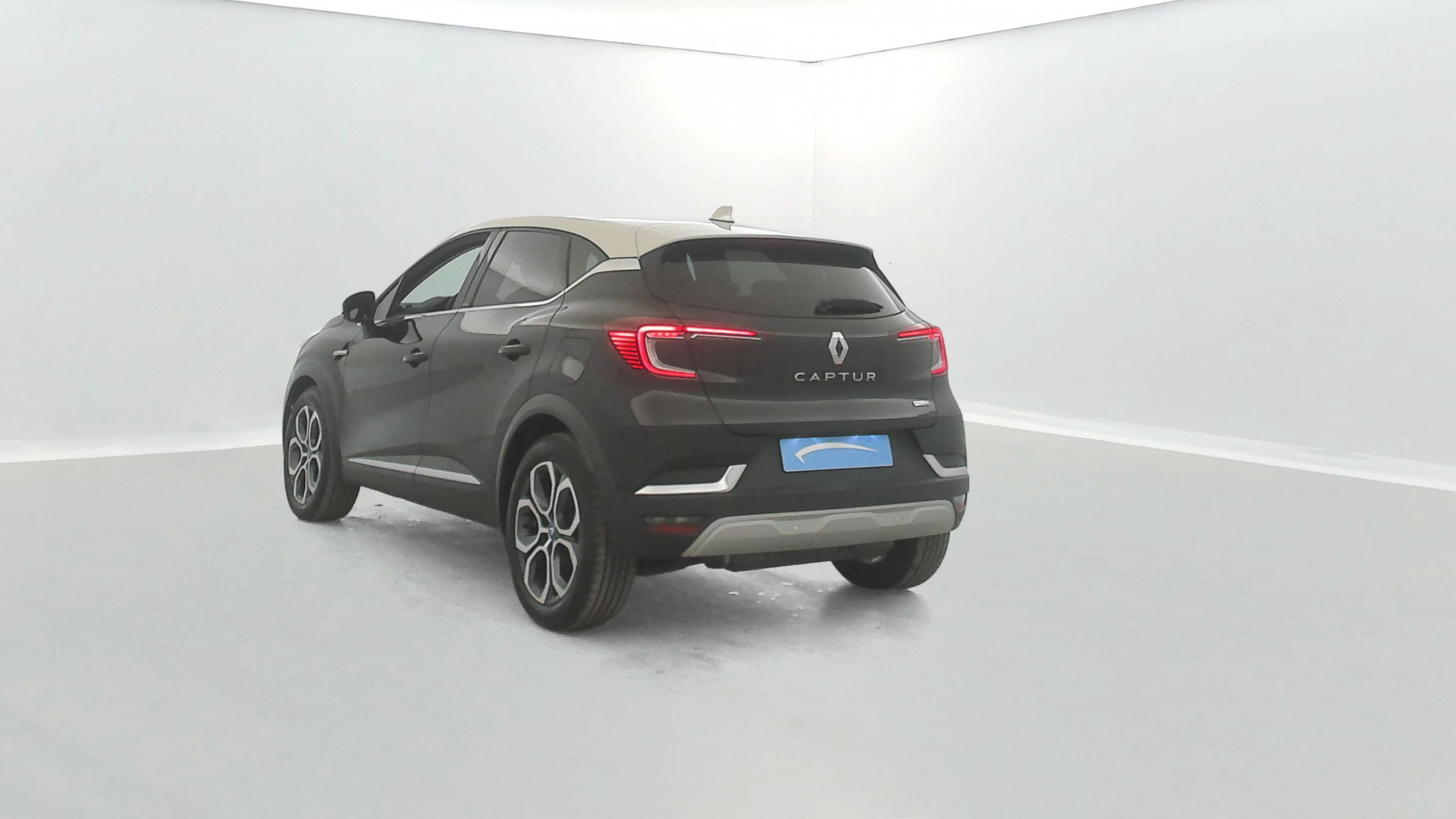 Vente en ligne Renault Captur  E-Tech Plug-in 160 au prix de 17 990 €