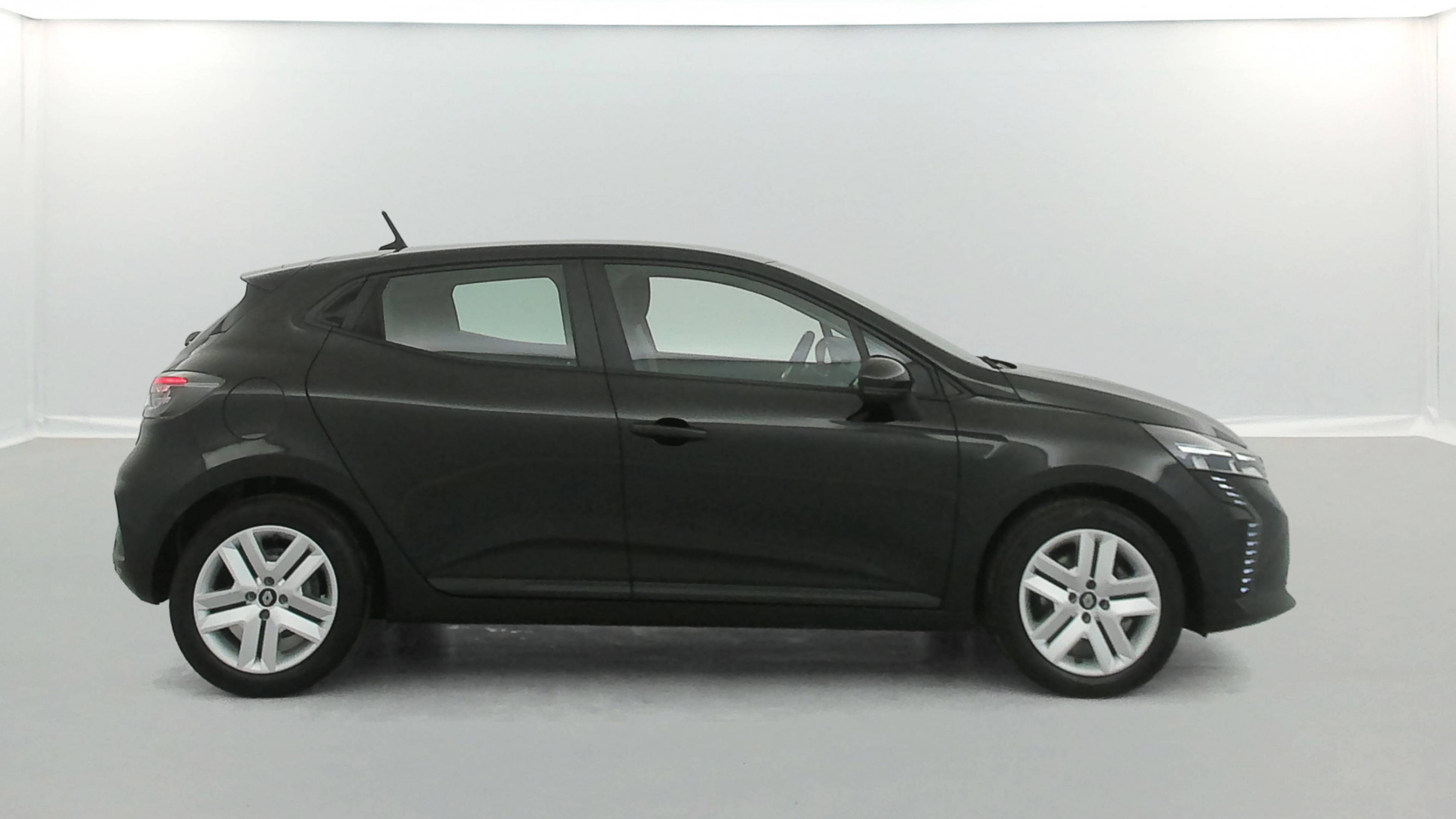 Vente en ligne Renault Clio 5 Clio Blue dCi 100 ch GSR2 au prix de 15 990 €