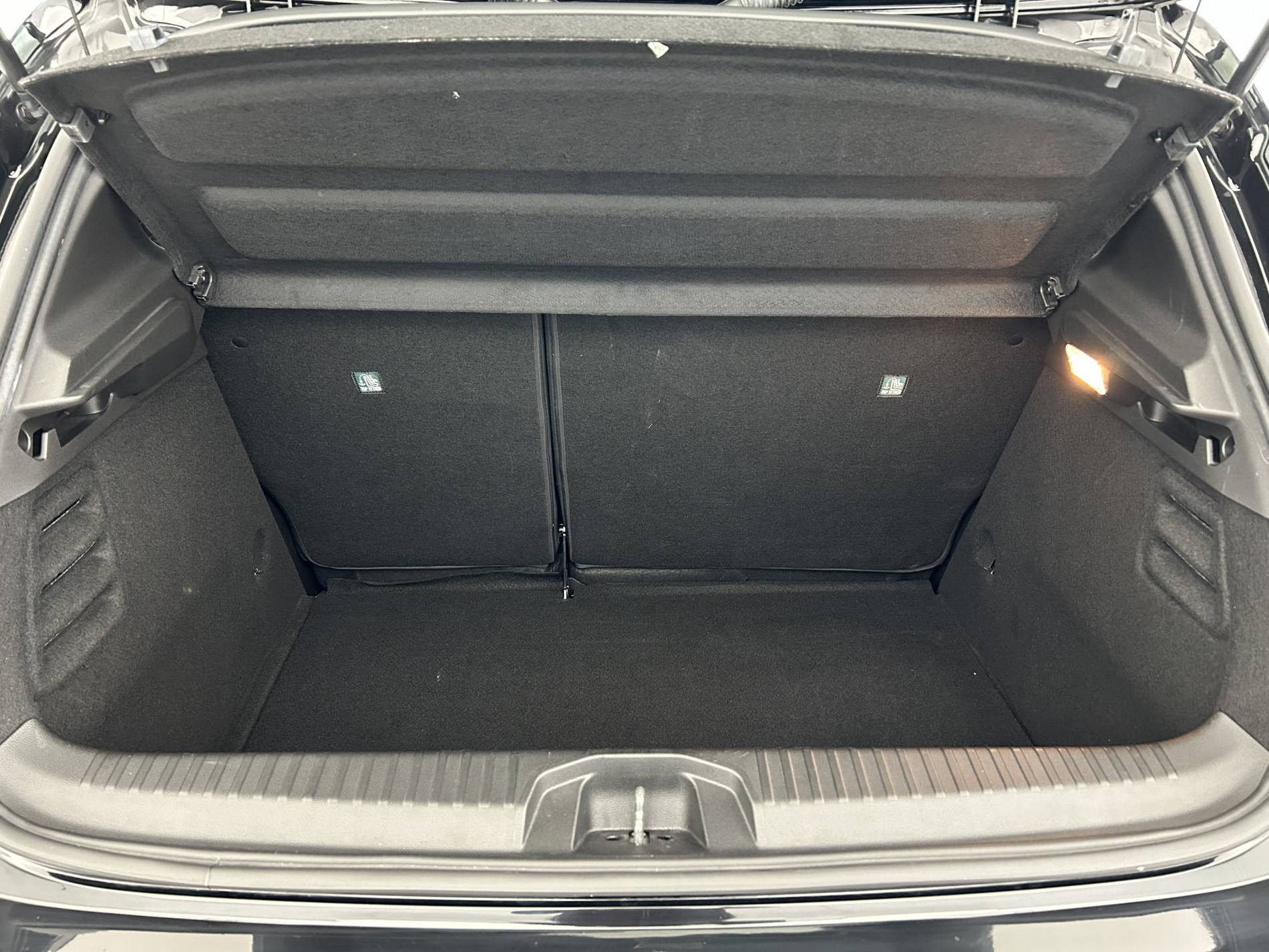 Vente en ligne Renault Clio 5 Clio Blue dCi 100 ch GSR2 au prix de 15 990 €