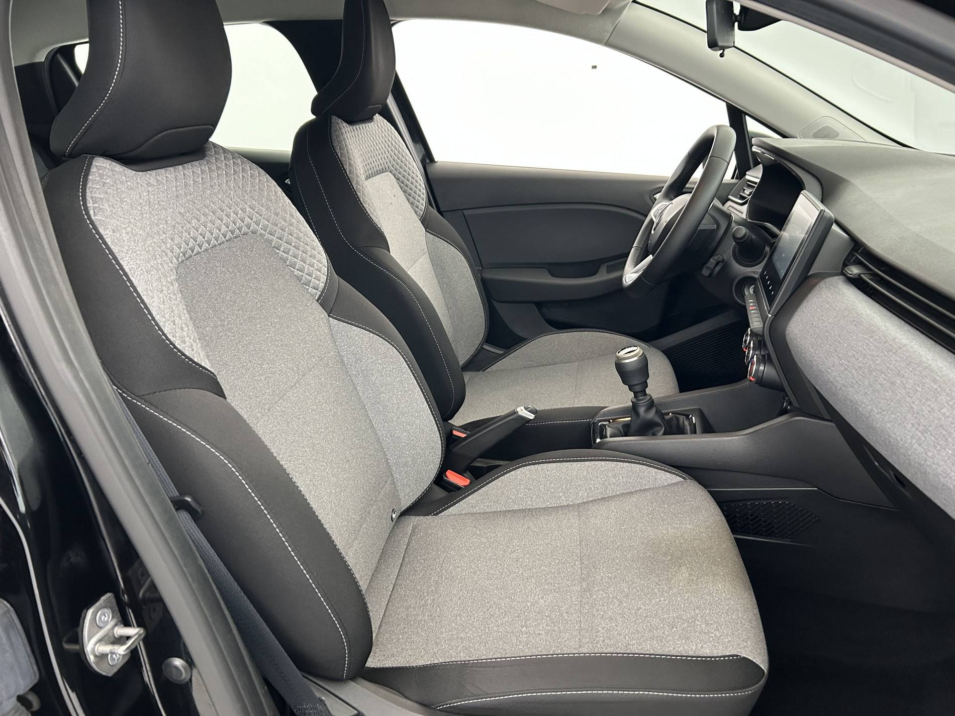 Vente en ligne Renault Clio 5 Clio Blue dCi 100 ch GSR2 au prix de 15 990 €