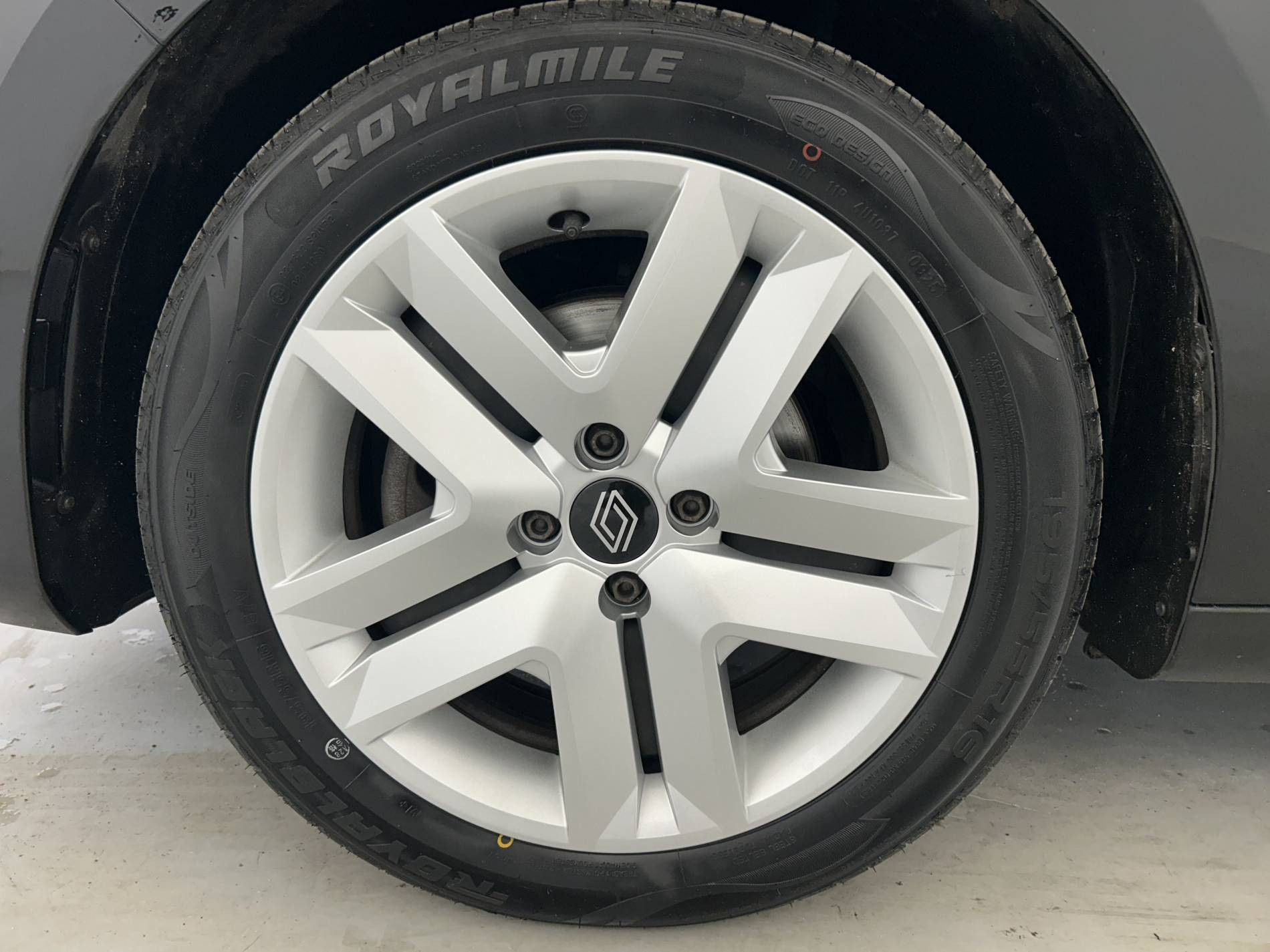 Vente en ligne Renault Clio 5 Clio Blue dCi 100 ch GSR2 au prix de 15 990 €