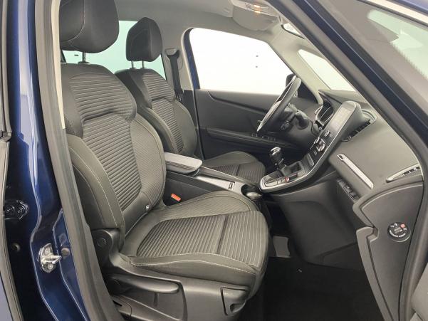 Vente en ligne Renault Scenic 4 Scenic Blue dCi 120 au prix de 17 990 €