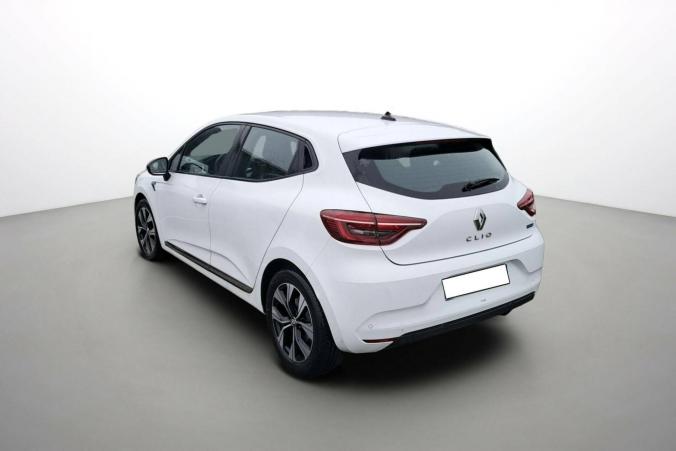 Vente en ligne Renault Clio 5 Clio E-Tech 140 - 21N au prix de 16 900 €