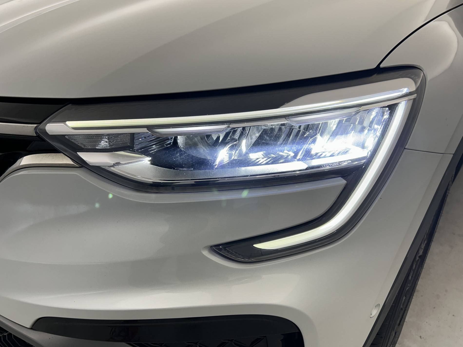 Vente en ligne Renault Arkana  E-Tech 145 - 21B au prix de 21 990 €