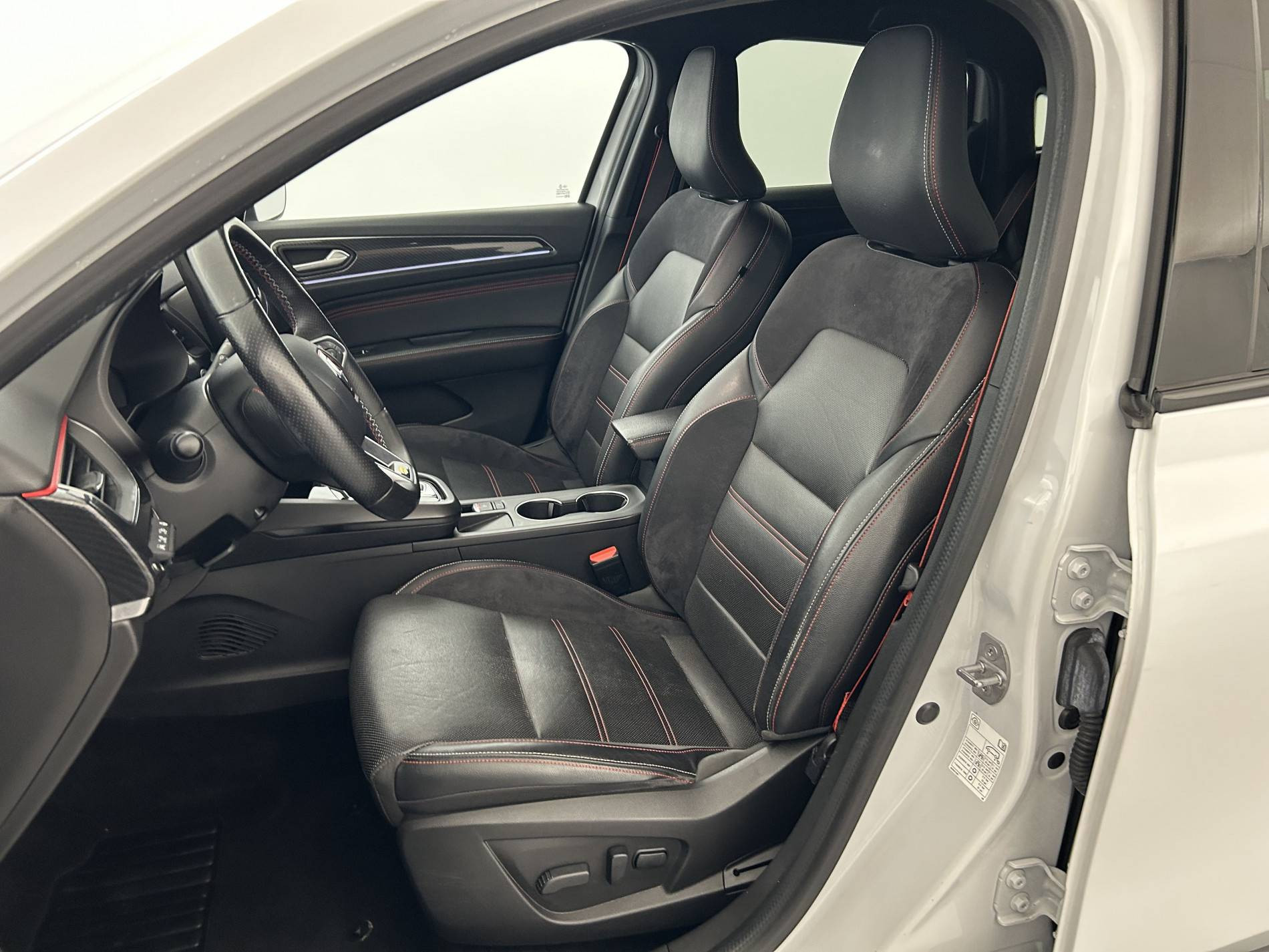 Vente en ligne Renault Arkana  E-Tech 145 - 21B au prix de 21 990 €