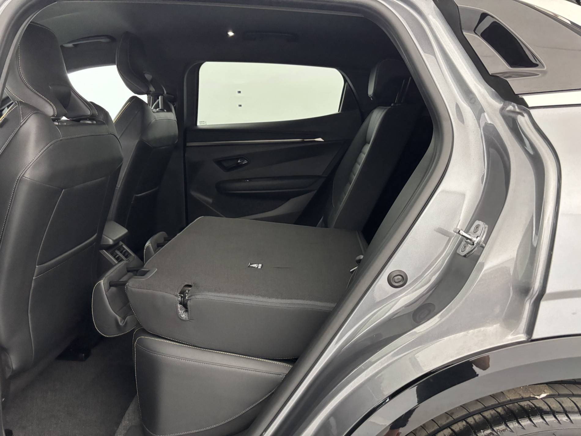 Vente en ligne Renault Megane E-Tech  EV40 130ch standard charge au prix de 19 490 €