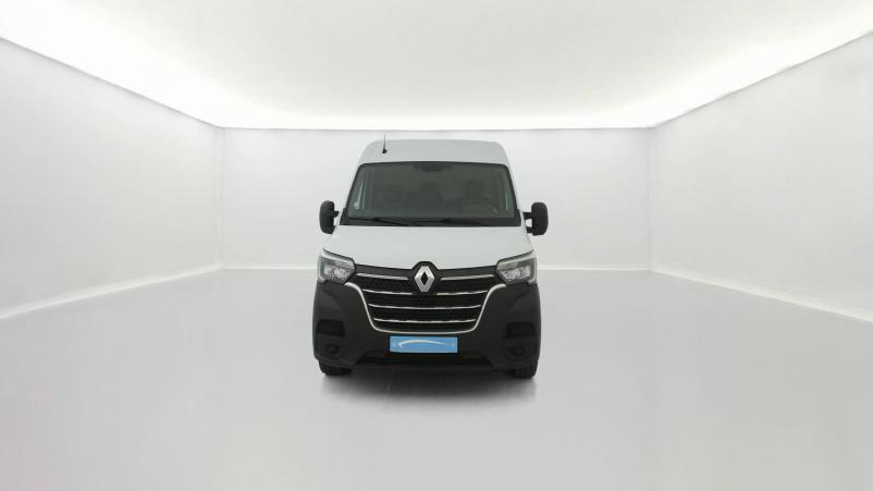 Vente en ligne Renault Master 3 Fourgon MASTER FGN TRAC F3300 L2H2 DCI 135 au prix de 24 990 €