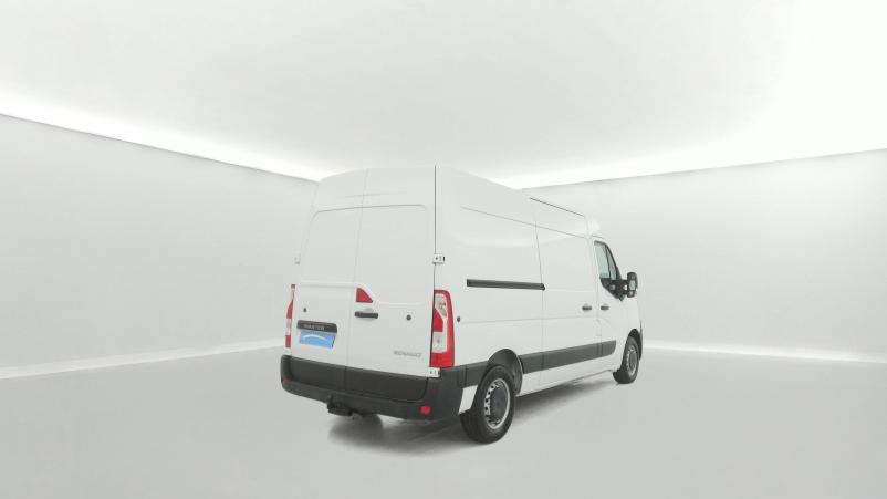 Vente en ligne Renault Master 3 Fourgon MASTER FGN TRAC F3300 L2H2 DCI 135 au prix de 24 990 €