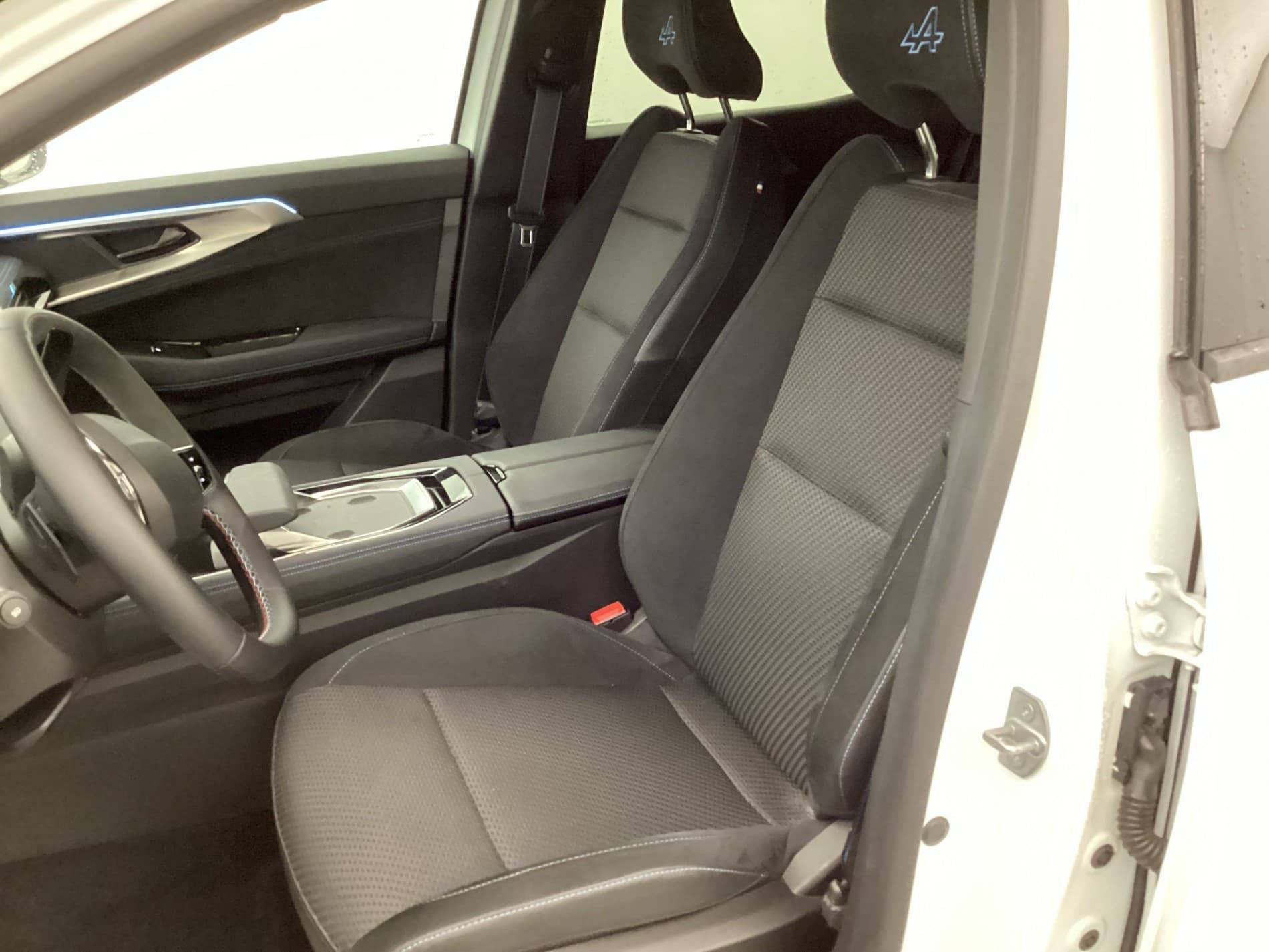 Vente en ligne Renault Austral  E-Tech full hybrid 200 GSR2 au prix de 37 990 €