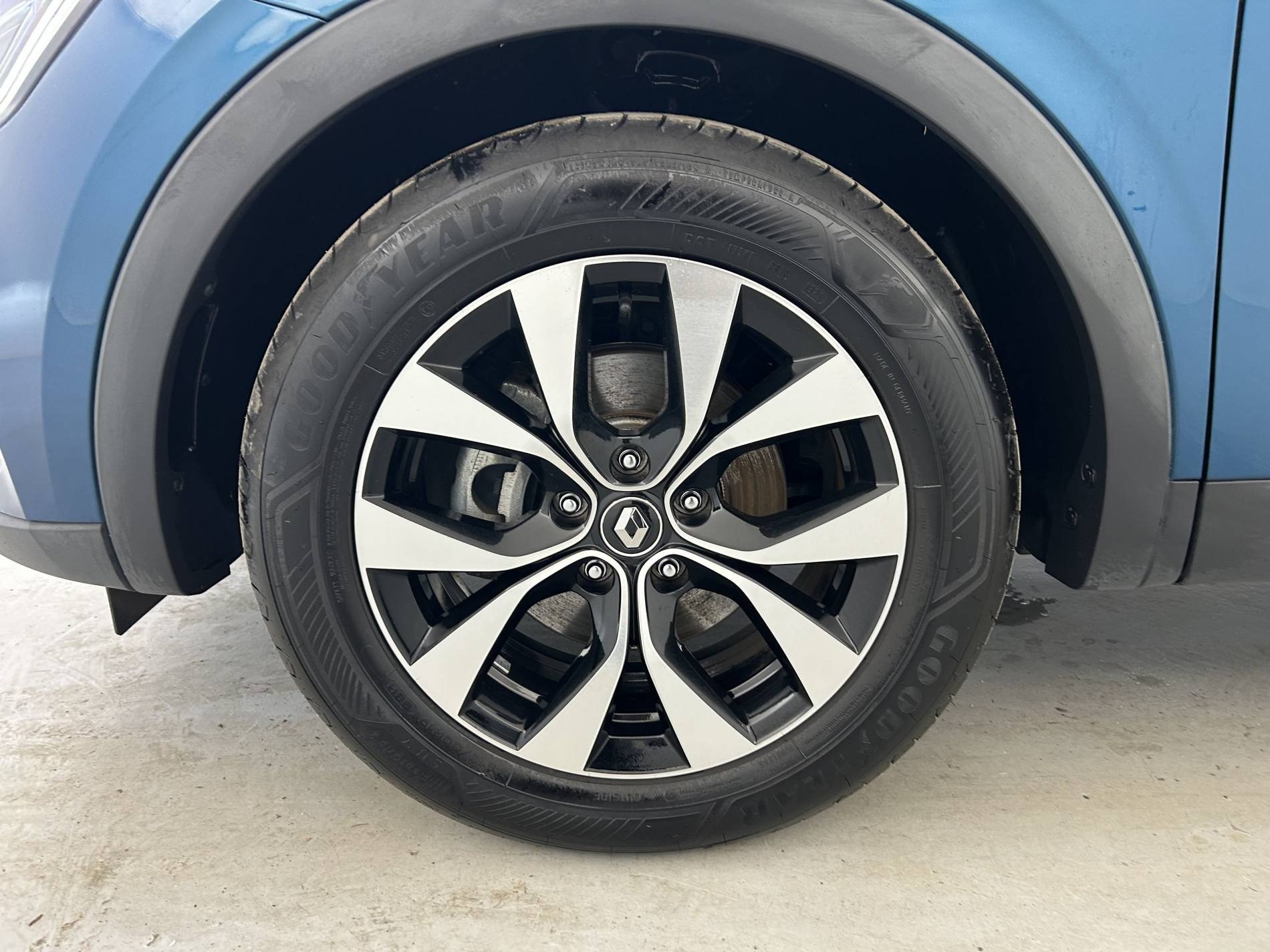 Vente en ligne Renault Arkana  E-Tech 145 au prix de 16 790 €