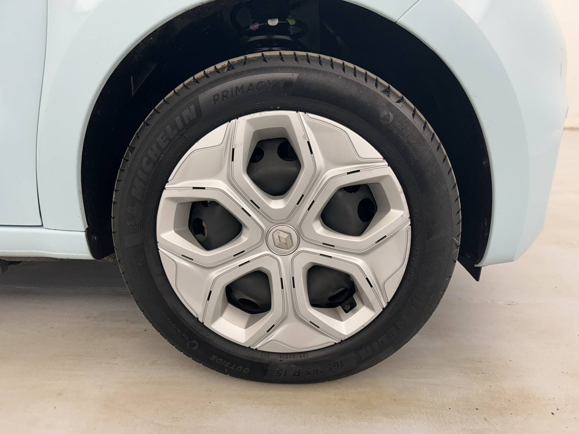 Vente en ligne Renault Twingo Electrique Twingo III E-Tech au prix de 11 490 €