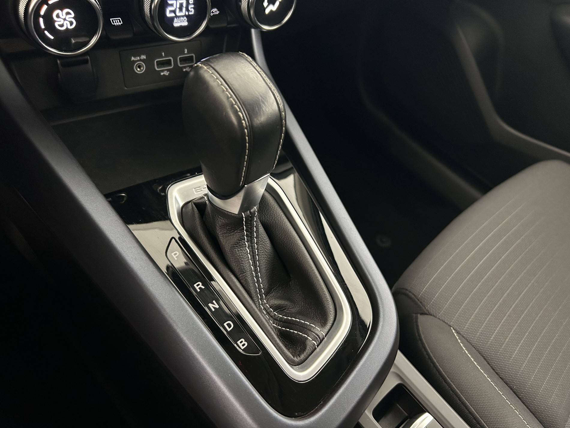 Vente en ligne Renault Arkana  E-Tech 145 au prix de 16 790 €