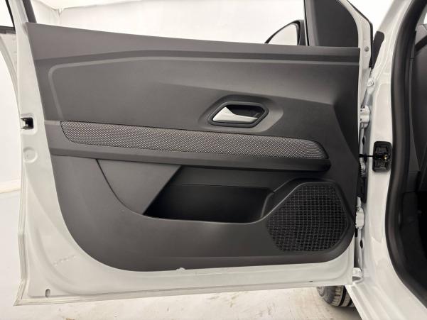 Vente en ligne Dacia Sandero  ECO-G 100 au prix de 14 490 €