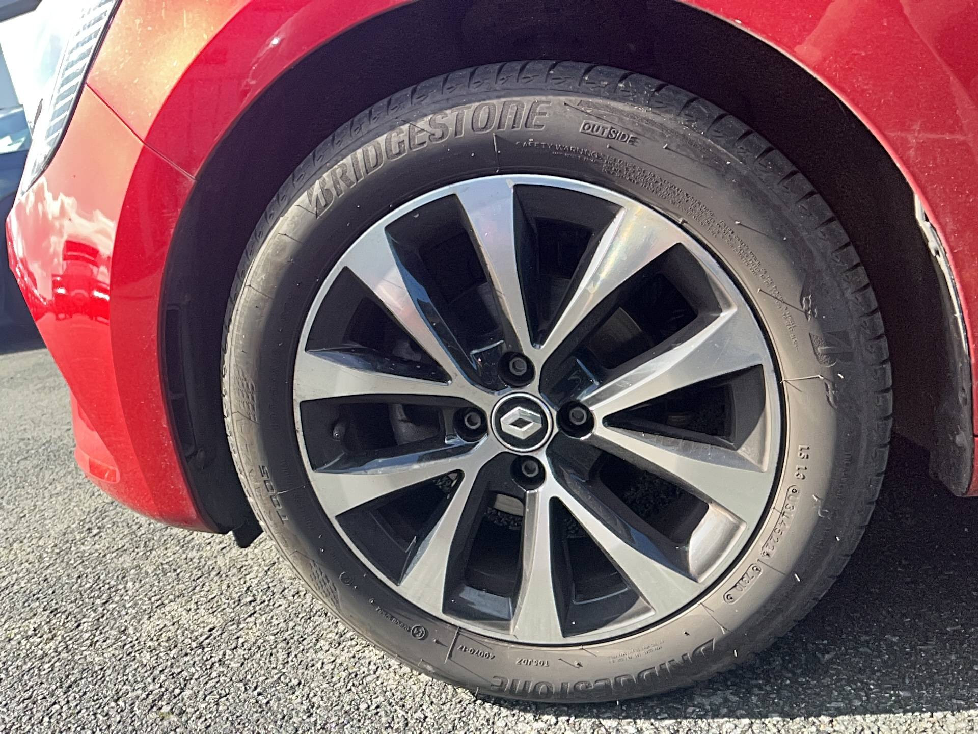 Vente en ligne Renault Clio 5 Clio TCe 90 au prix de 16 490 €