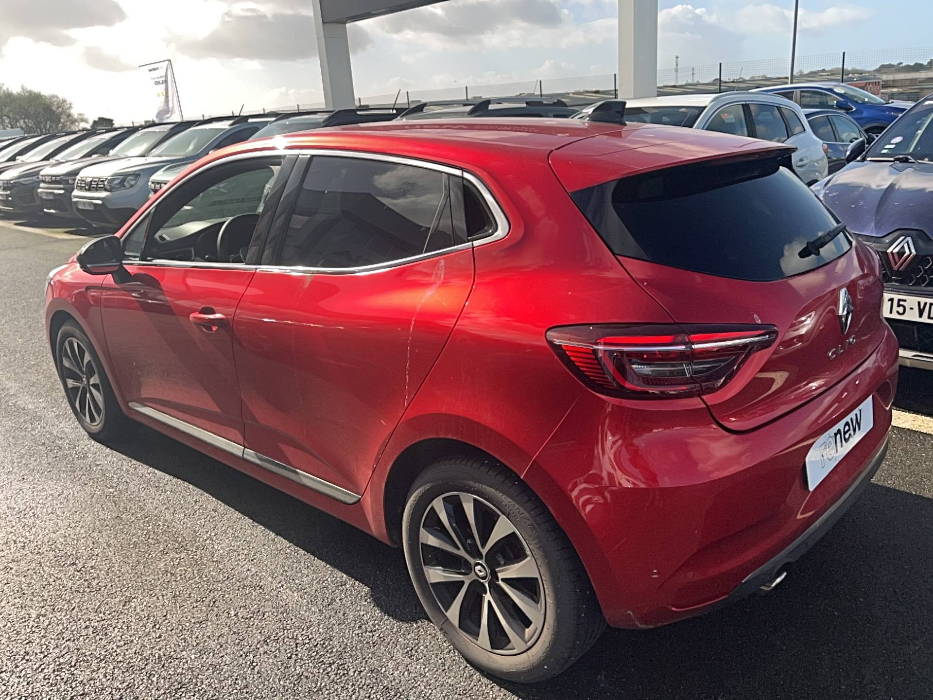 Vente en ligne Renault Clio 5 Clio TCe 90 au prix de 16 490 €