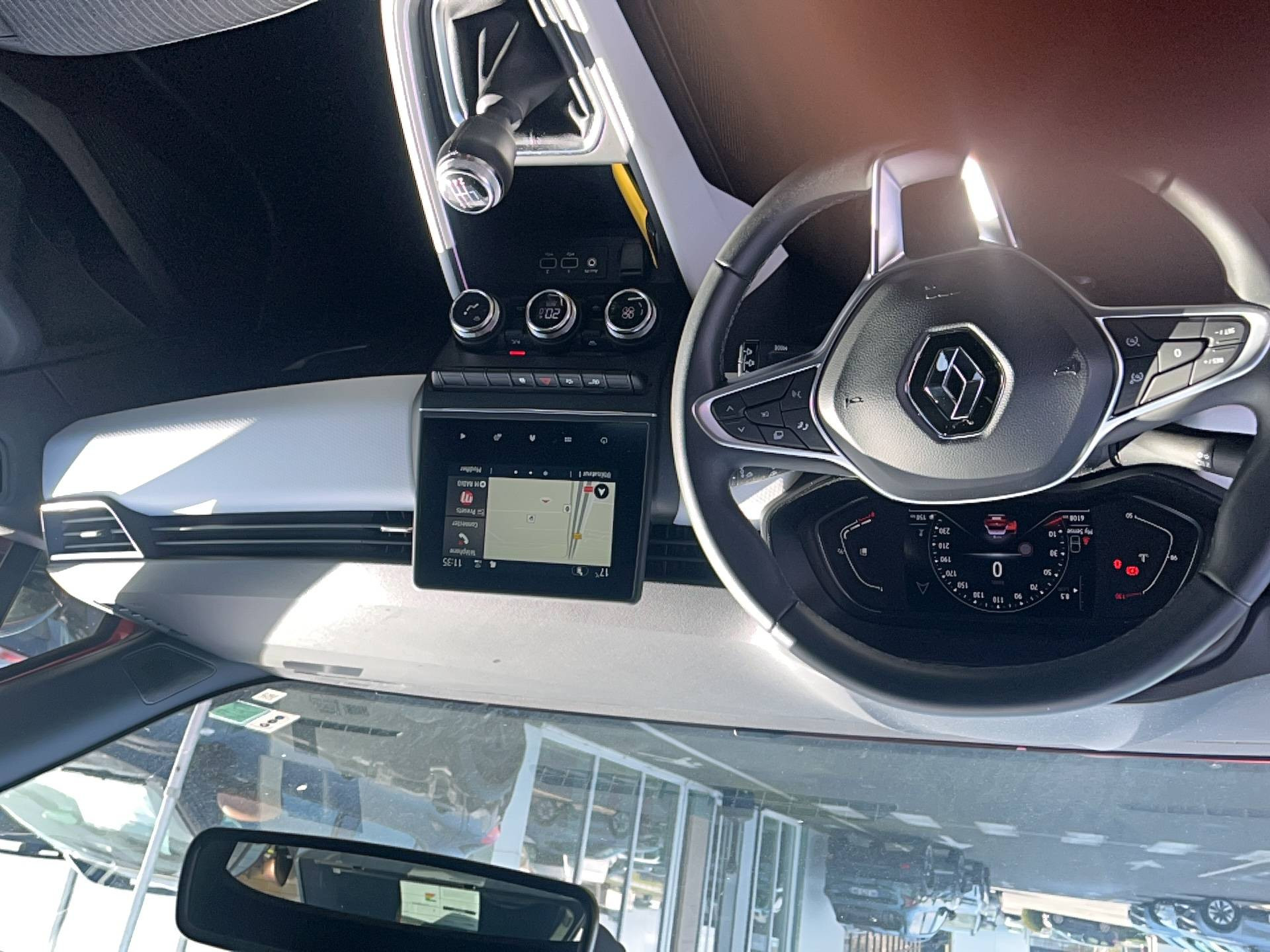 Vente en ligne Renault Clio 5 Clio TCe 90 au prix de 16 490 €