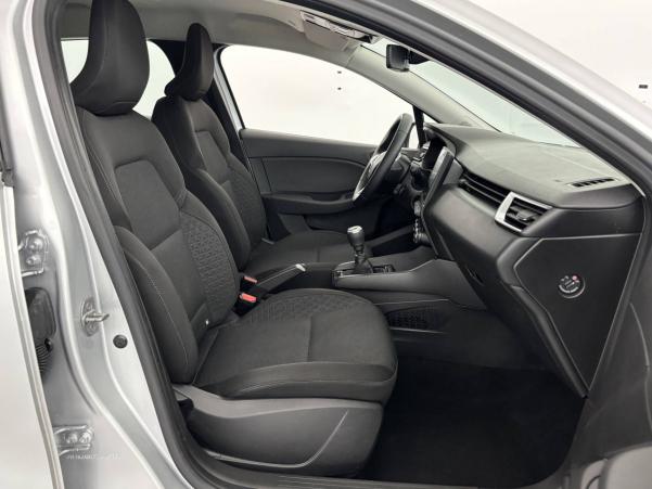 Vente en ligne Renault Clio 5 Clio TCe 90 au prix de 14 500 €