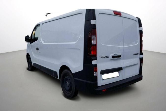 Vente en ligne Renault Trafic 3 Fourgon TRAFIC FGN L1H1 1000 KG DCI 120 au prix de 20 990 €