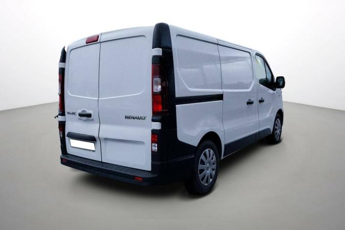 Vente en ligne Renault Trafic 3 Fourgon TRAFIC FGN L1H1 1000 KG DCI 120 au prix de 20 990 €