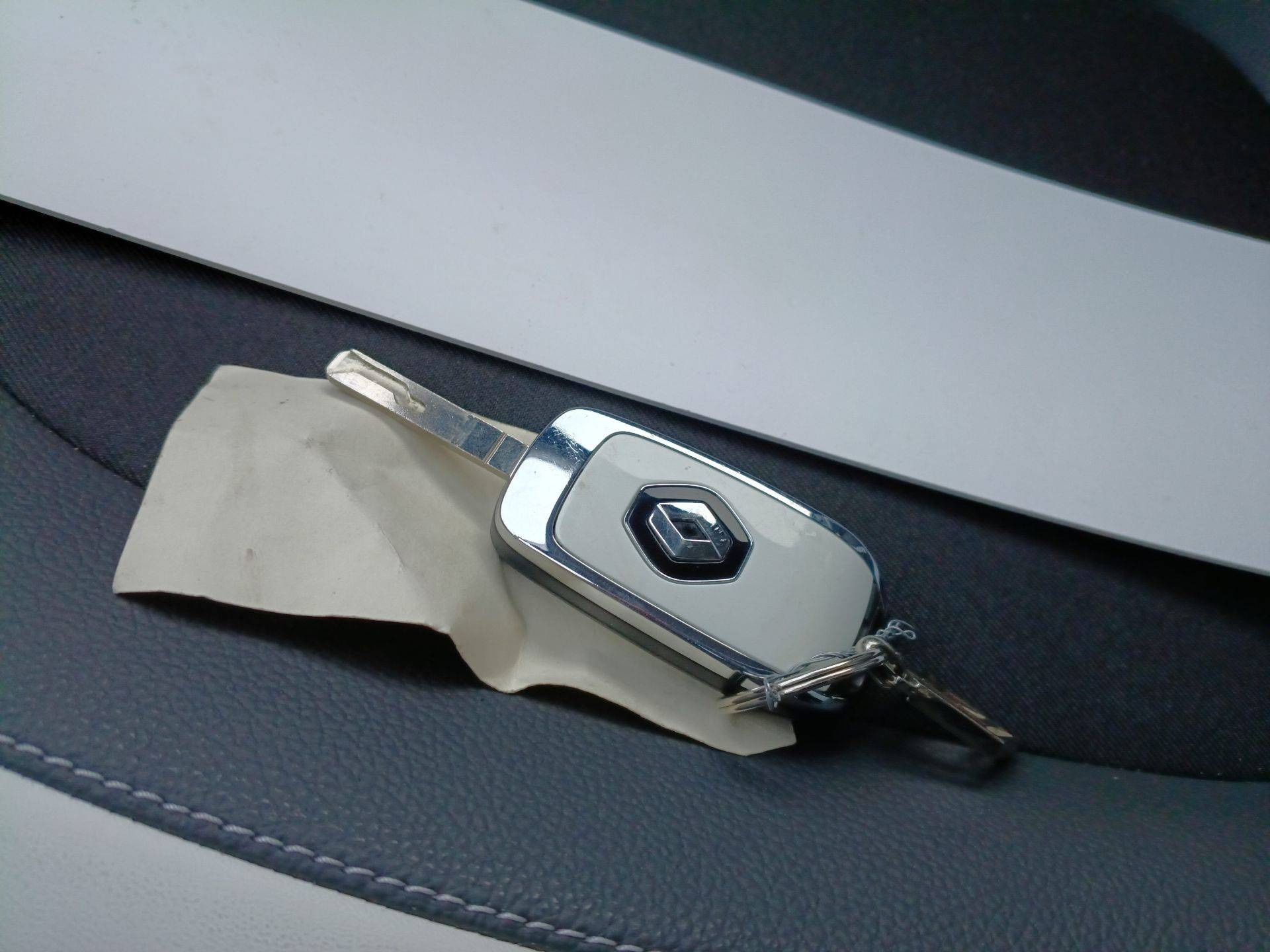 Vente en ligne Renault Twingo 3  SCe 65 au prix de 14 890 €