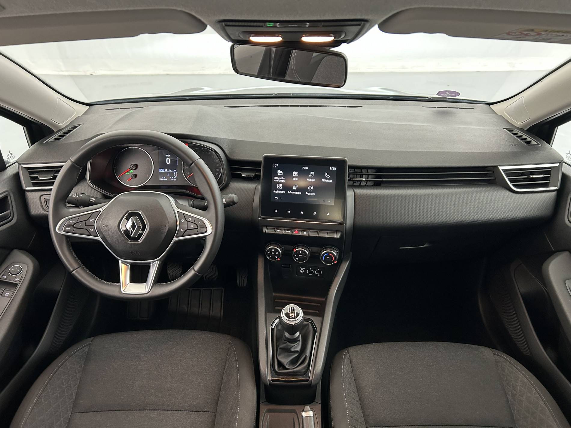 Vente en ligne Renault Clio 5 Clio TCe 90 au prix de 15 690 €