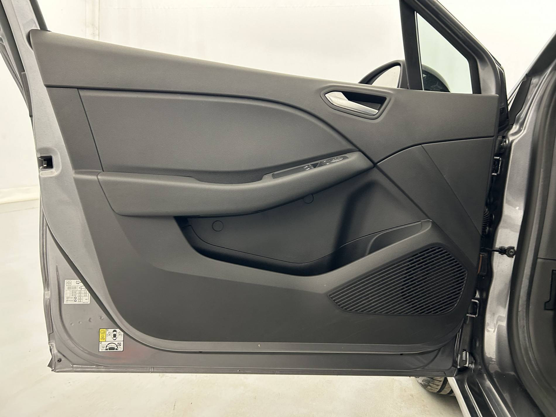 Vente en ligne Renault Clio 5 Clio TCe 90 au prix de 15 690 €