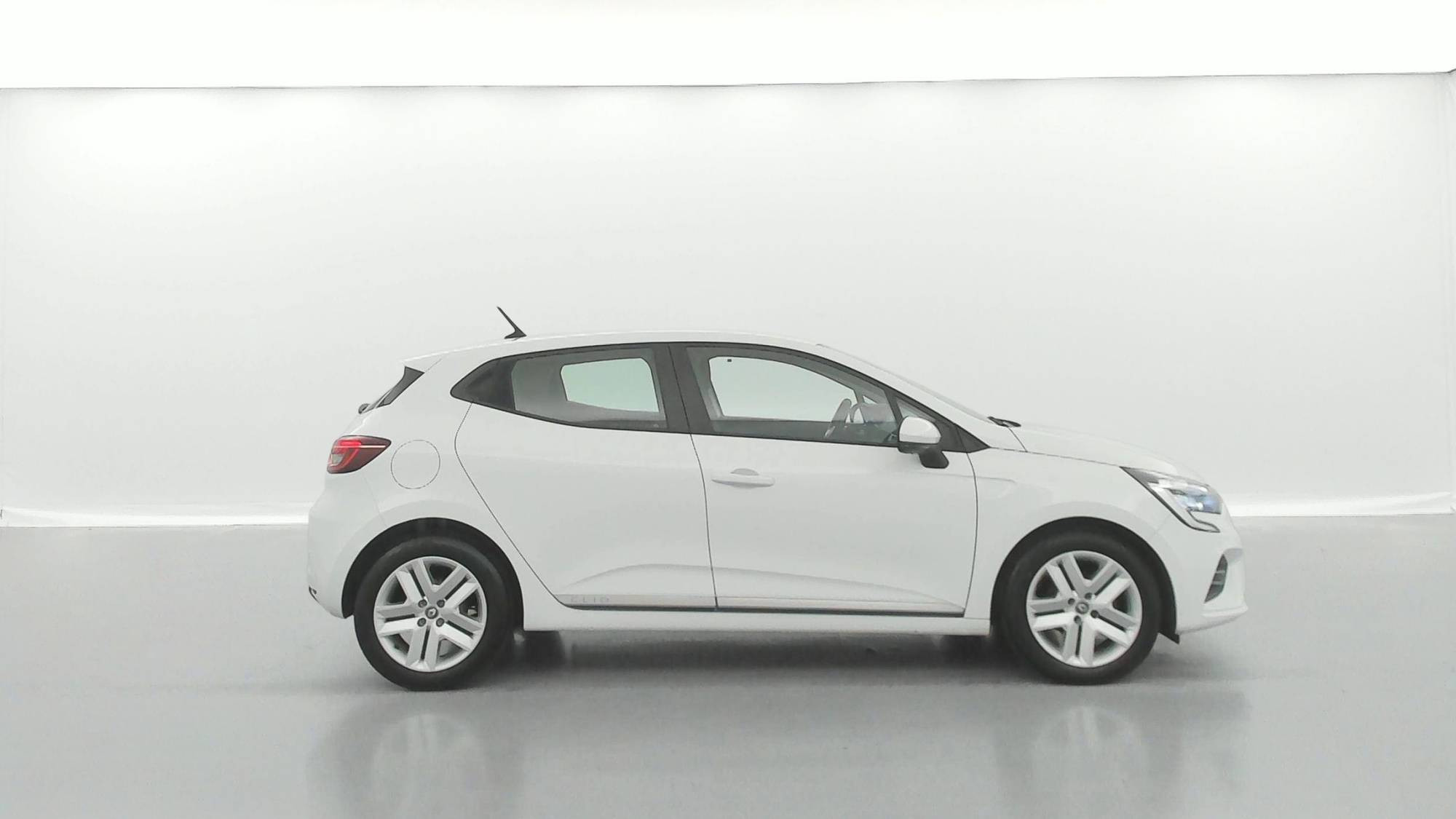 Vente en ligne Renault Clio 5 Clio TCe 90 - 21N au prix de 15 990 €