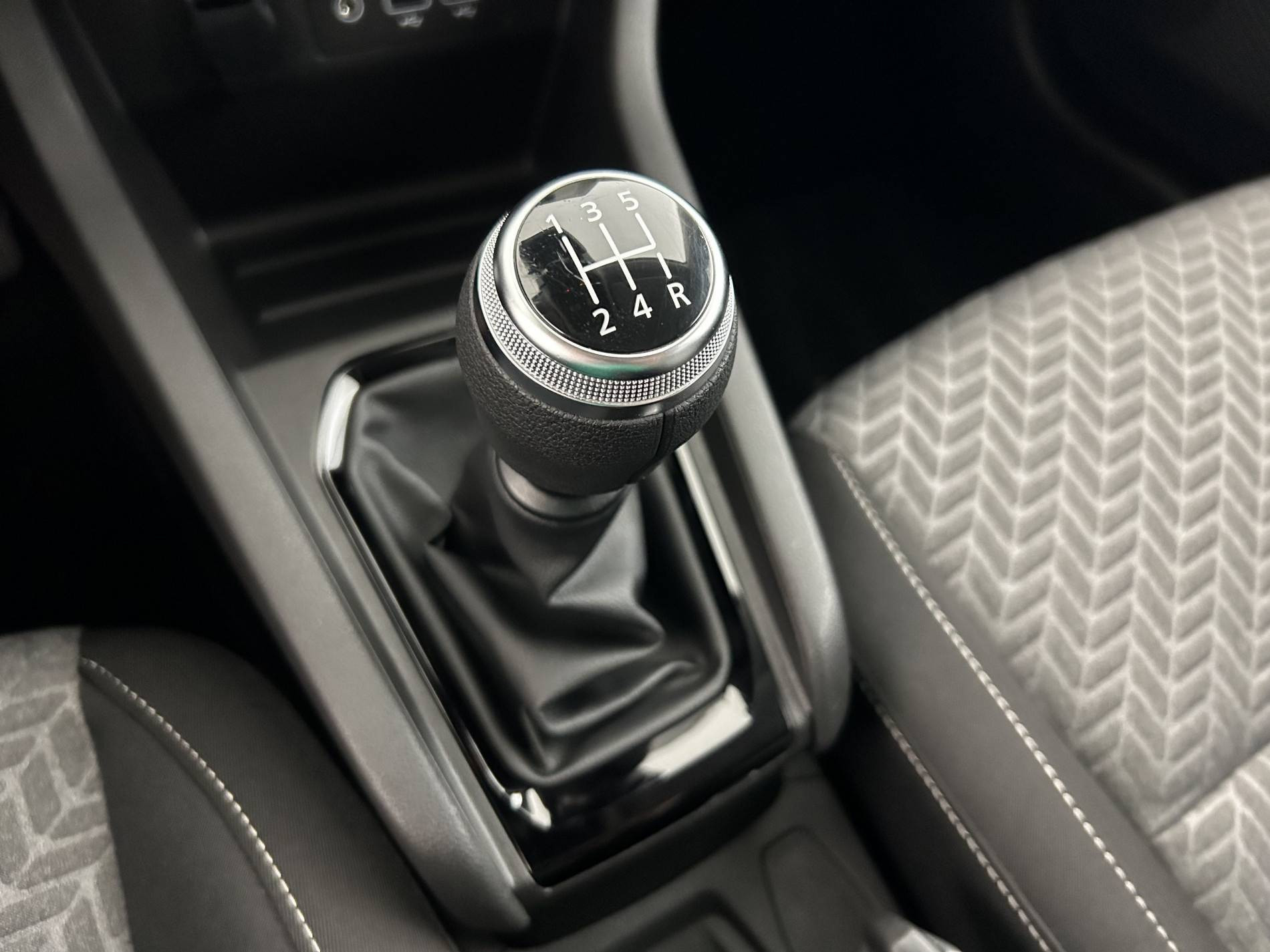 Vente en ligne Renault Clio 5 Clio SCe 65 au prix de 13 690 €