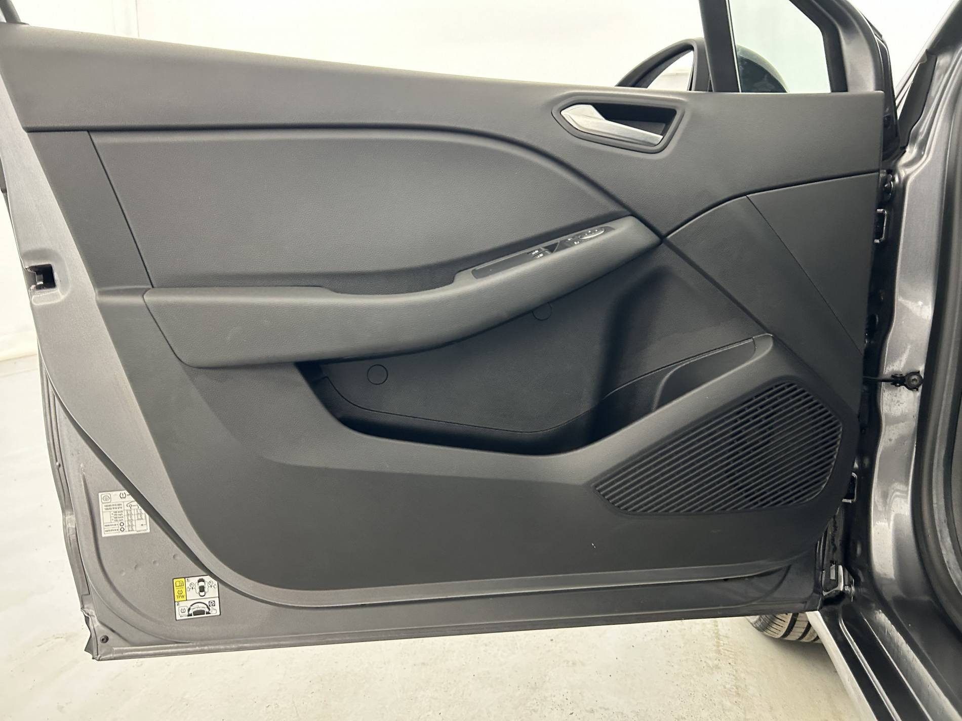 Vente en ligne Renault Clio 5 Clio TCe 90 au prix de 15 990 €