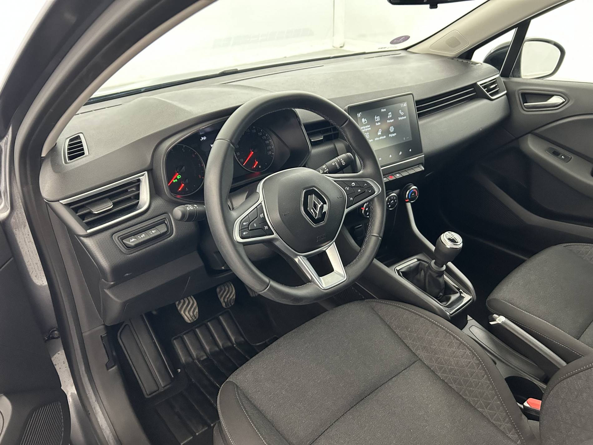 Vente en ligne Renault Clio 5 Clio TCe 90 au prix de 15 990 €