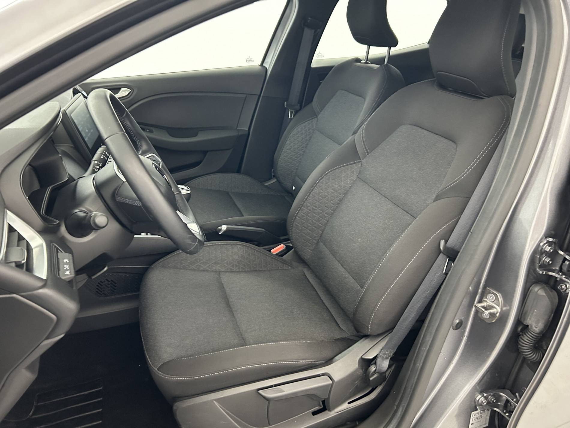 Vente en ligne Renault Clio 5 Clio TCe 90 au prix de 15 990 €